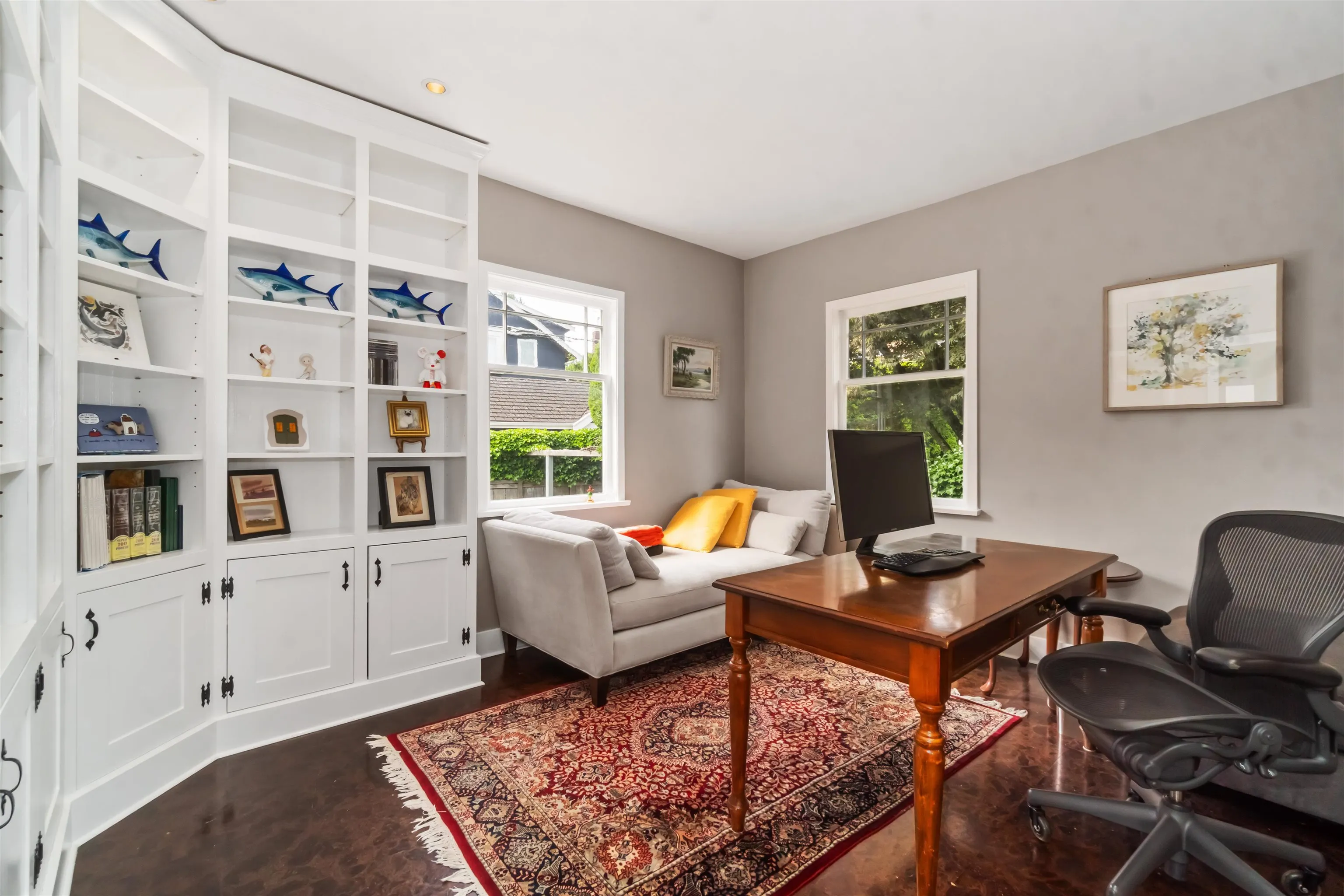 1120 Devonshire Crescent