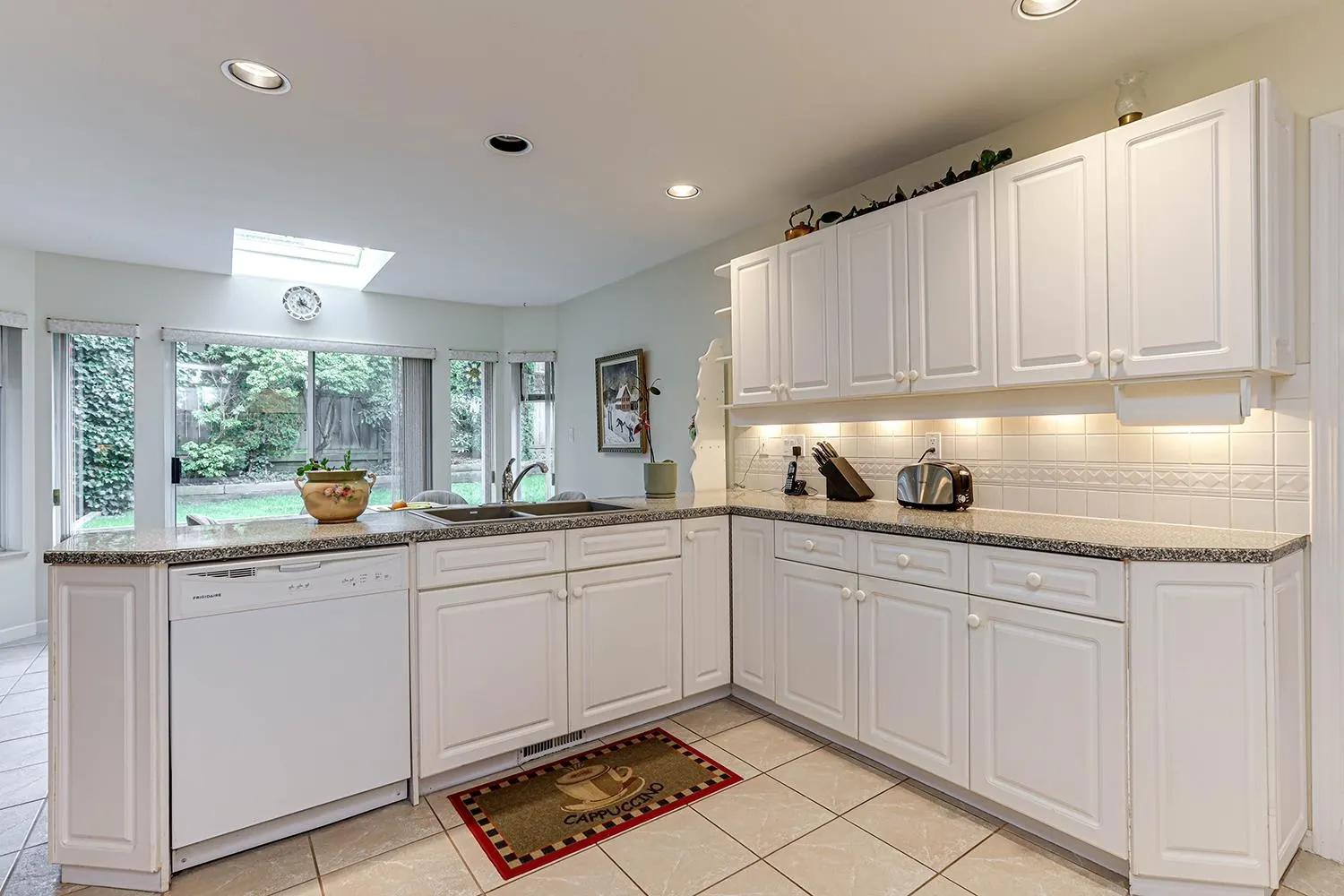 1254 Pacific Drive