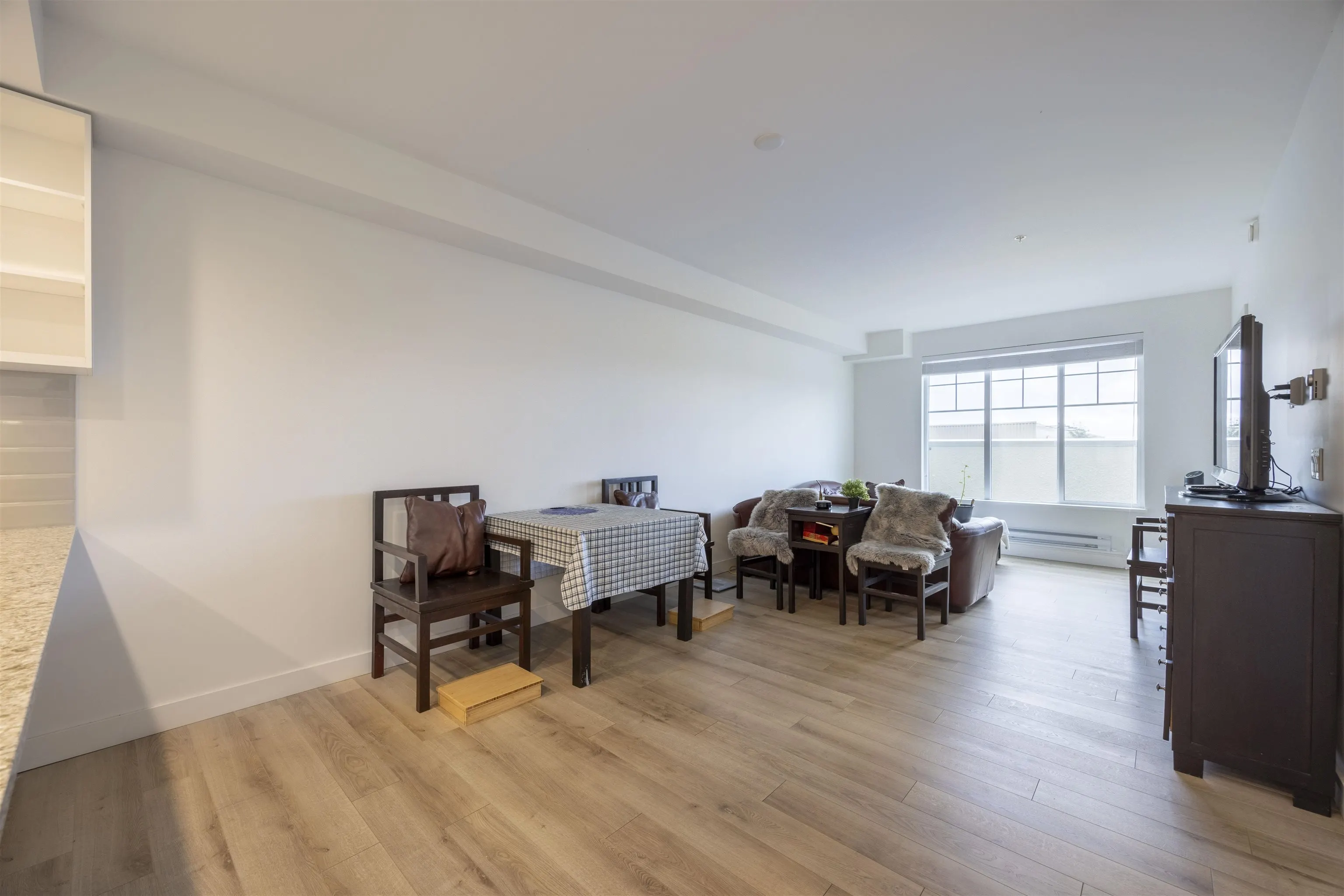 A202 20487 65 Avenue