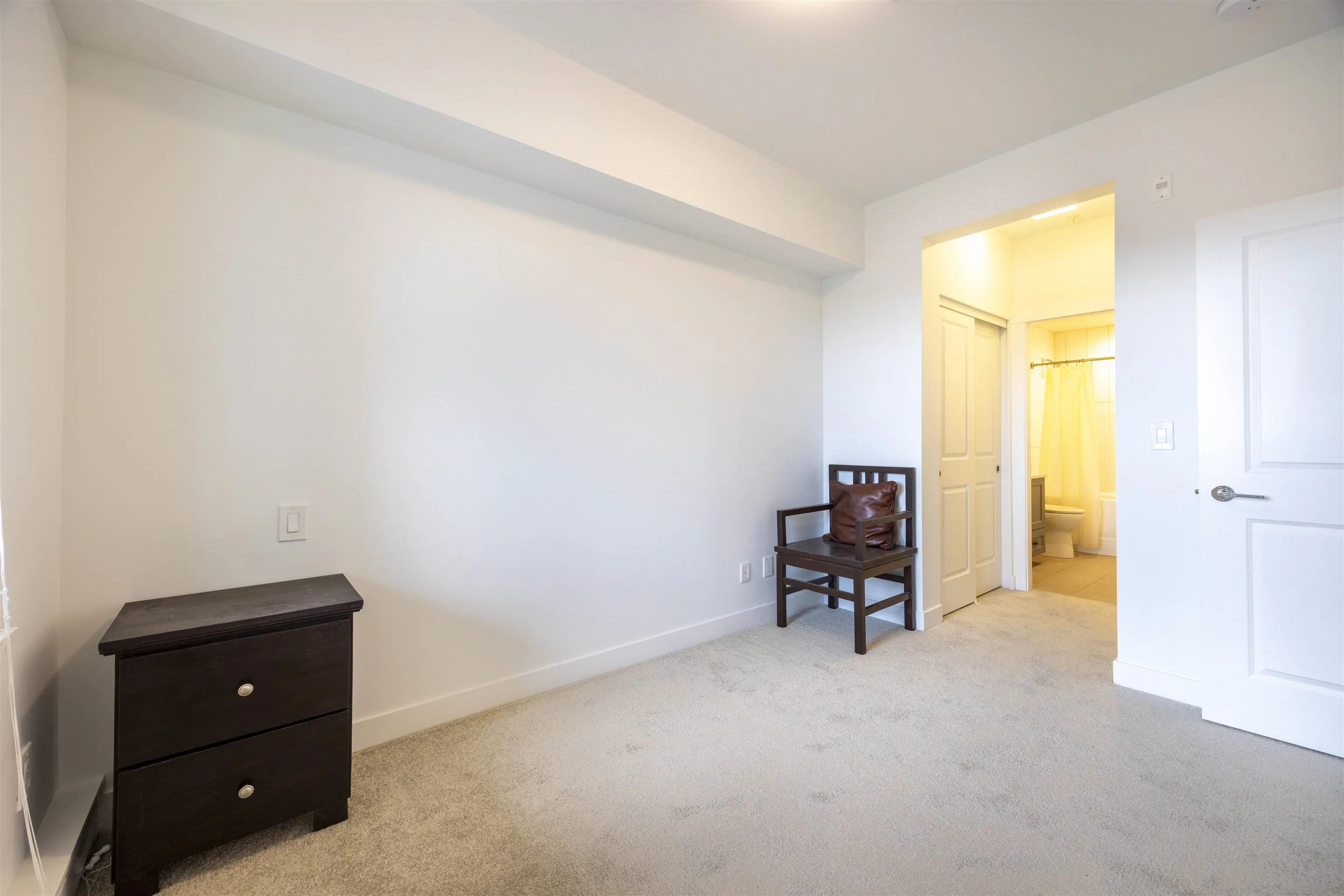 A202 20487 65 Avenue