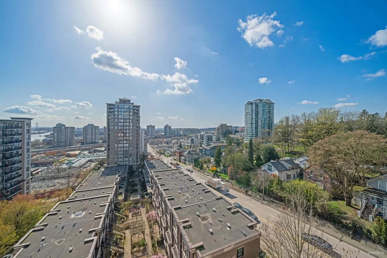 703 814 Royal Avenue