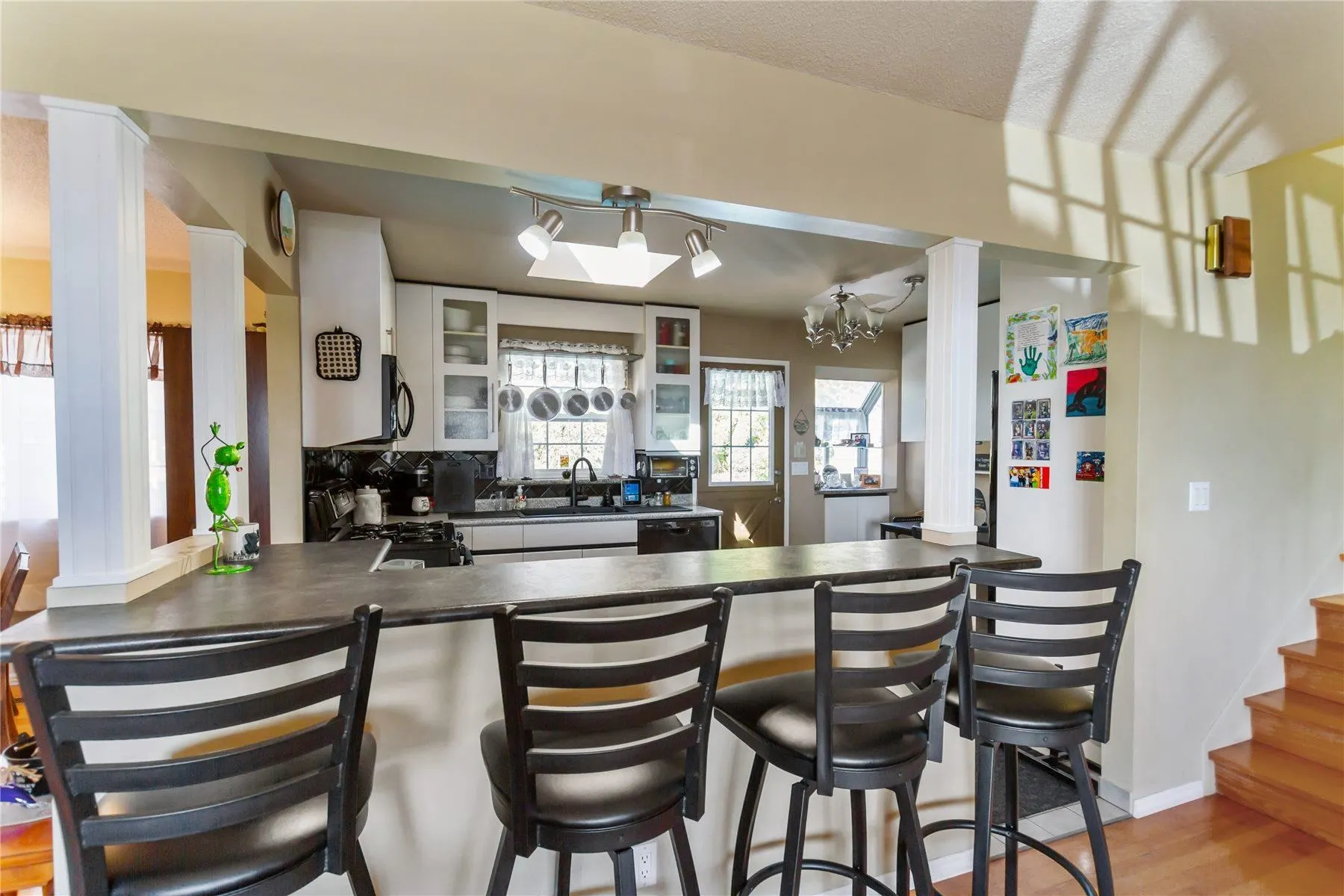 1571 Hammond Avenue