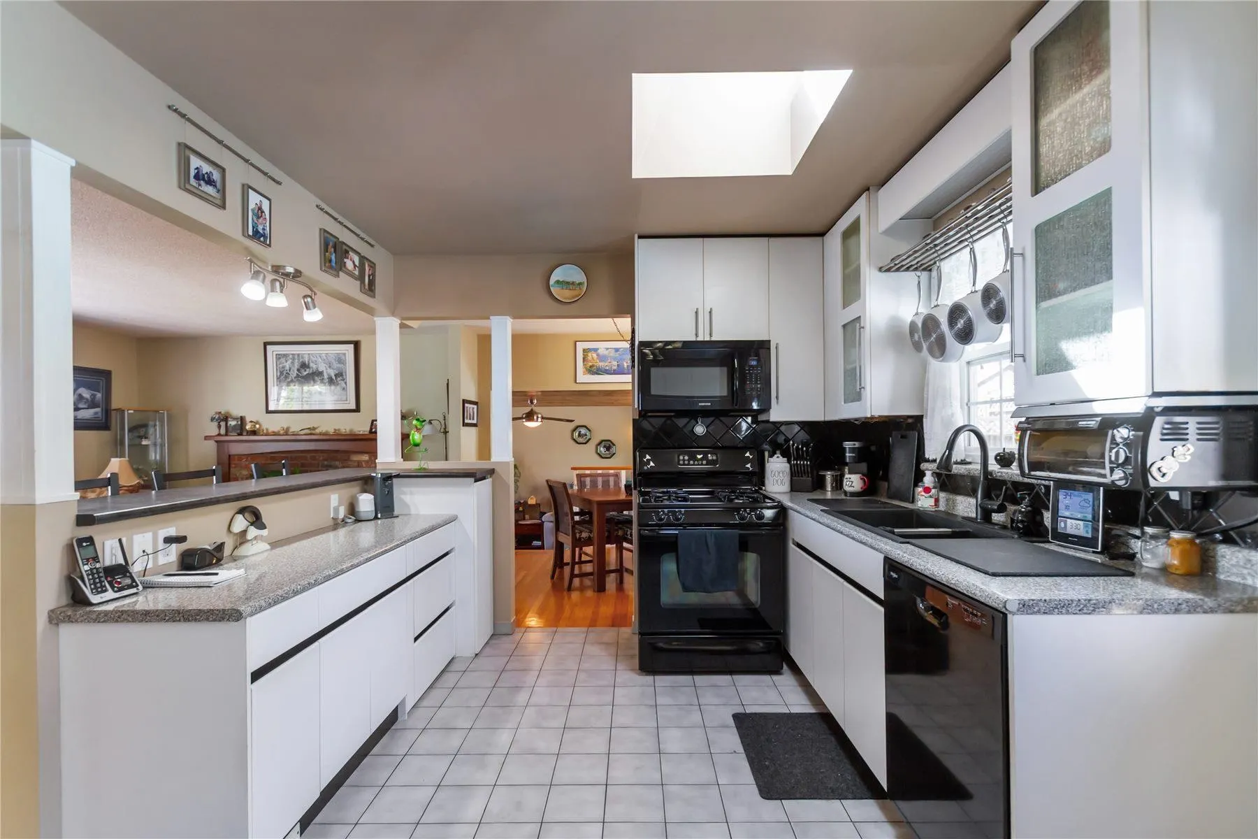 1571 Hammond Avenue