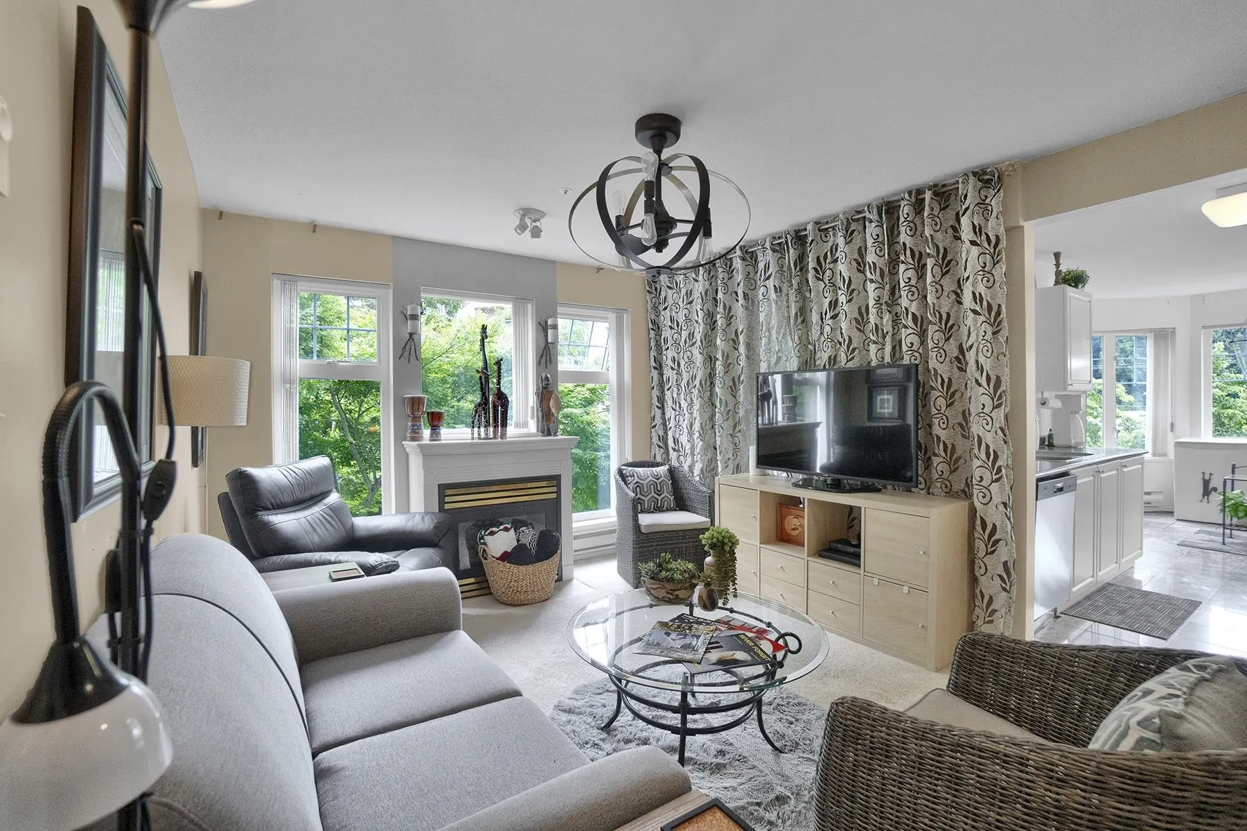 313 3085 Primrose Lane