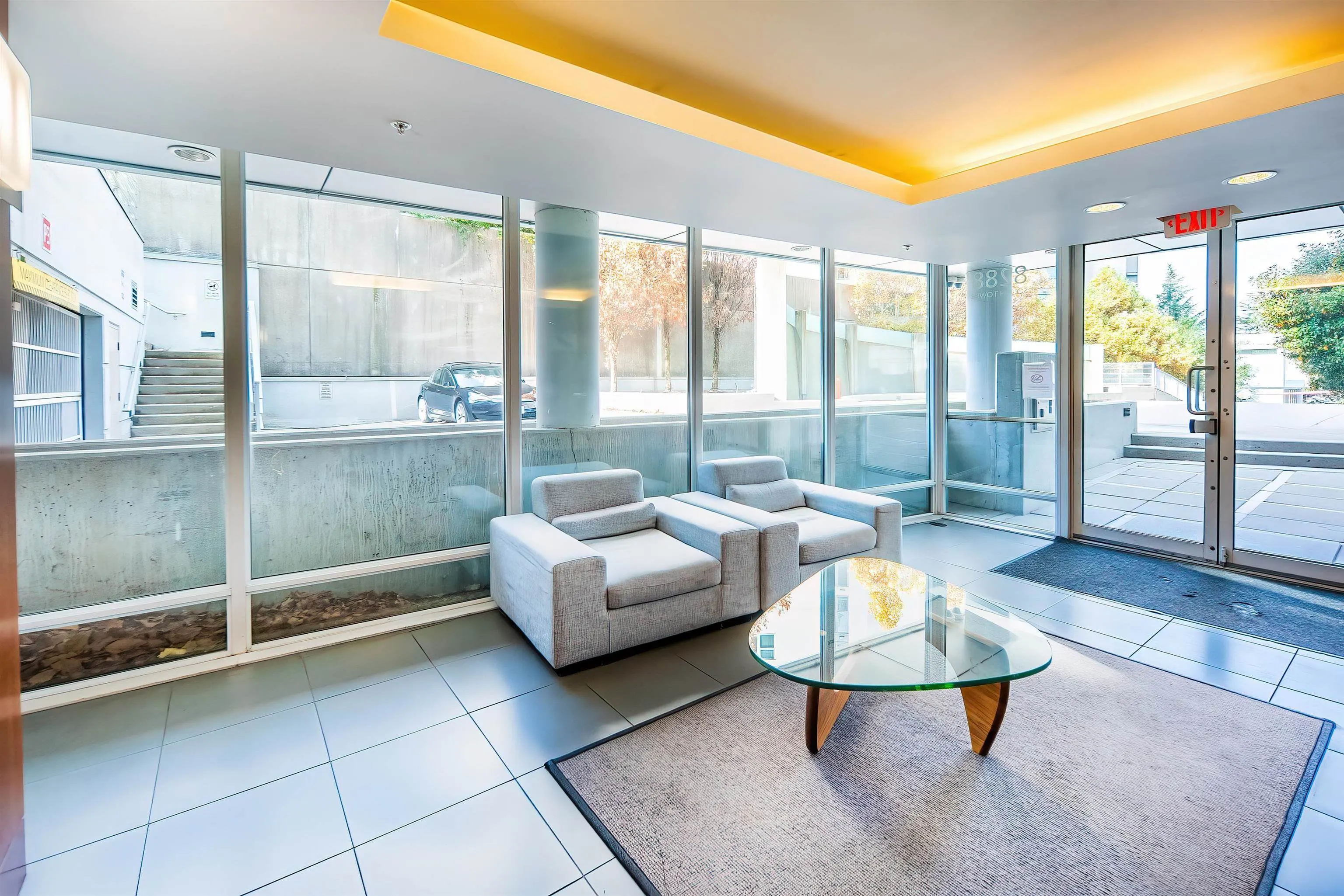 1506 8288 Lansdowne Road