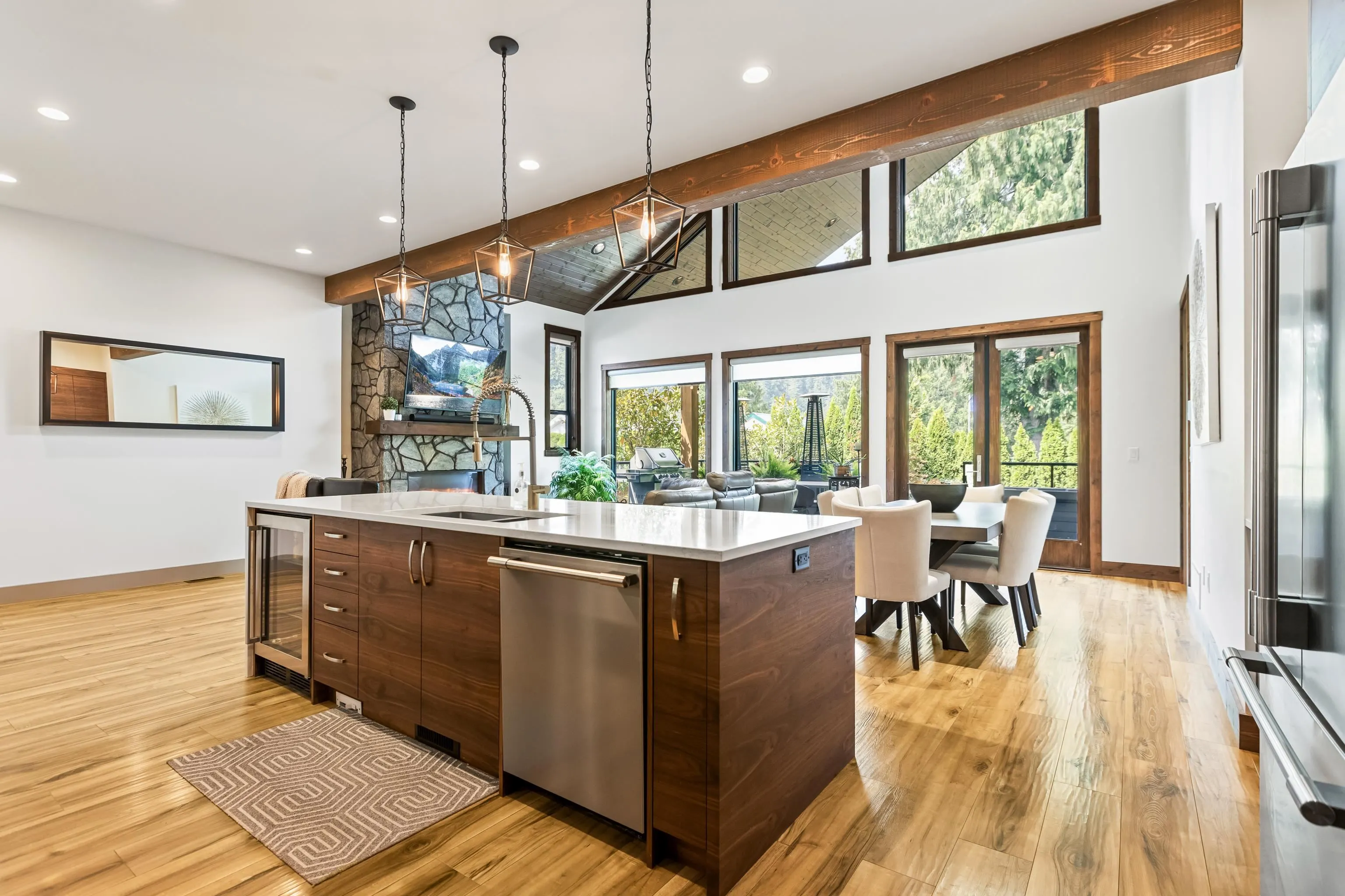 14 14550 Morris Valley Road