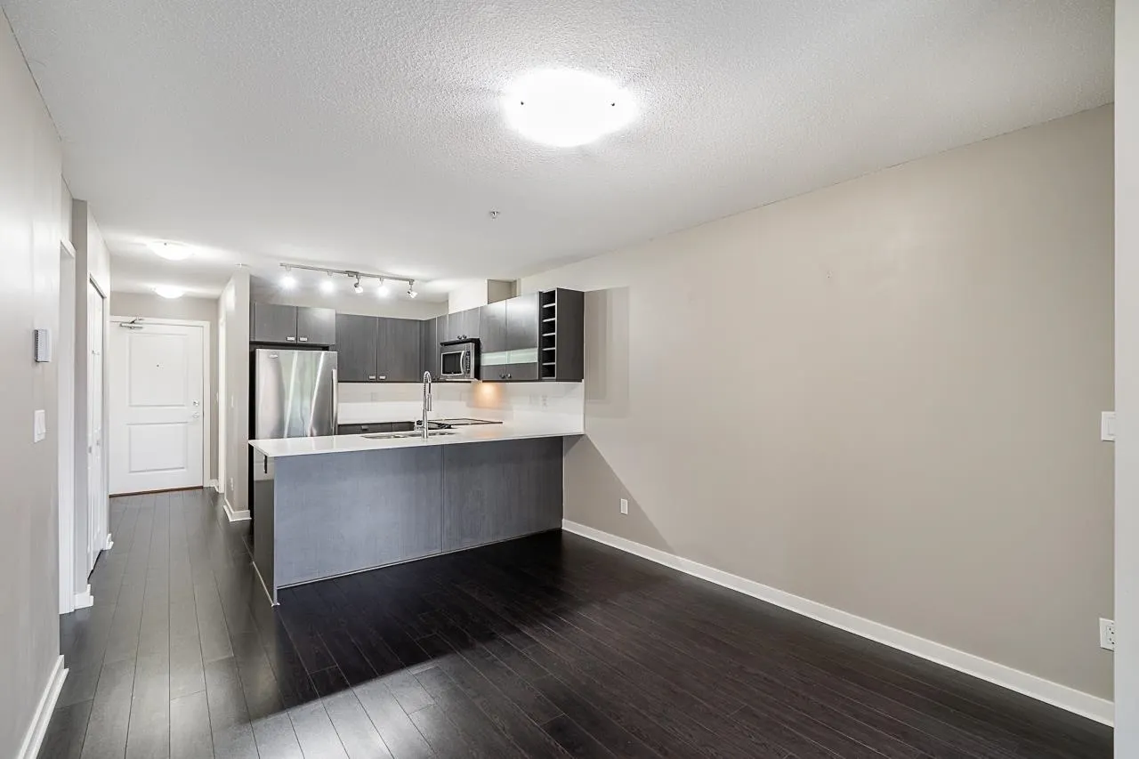 312 21009 56 Avenue