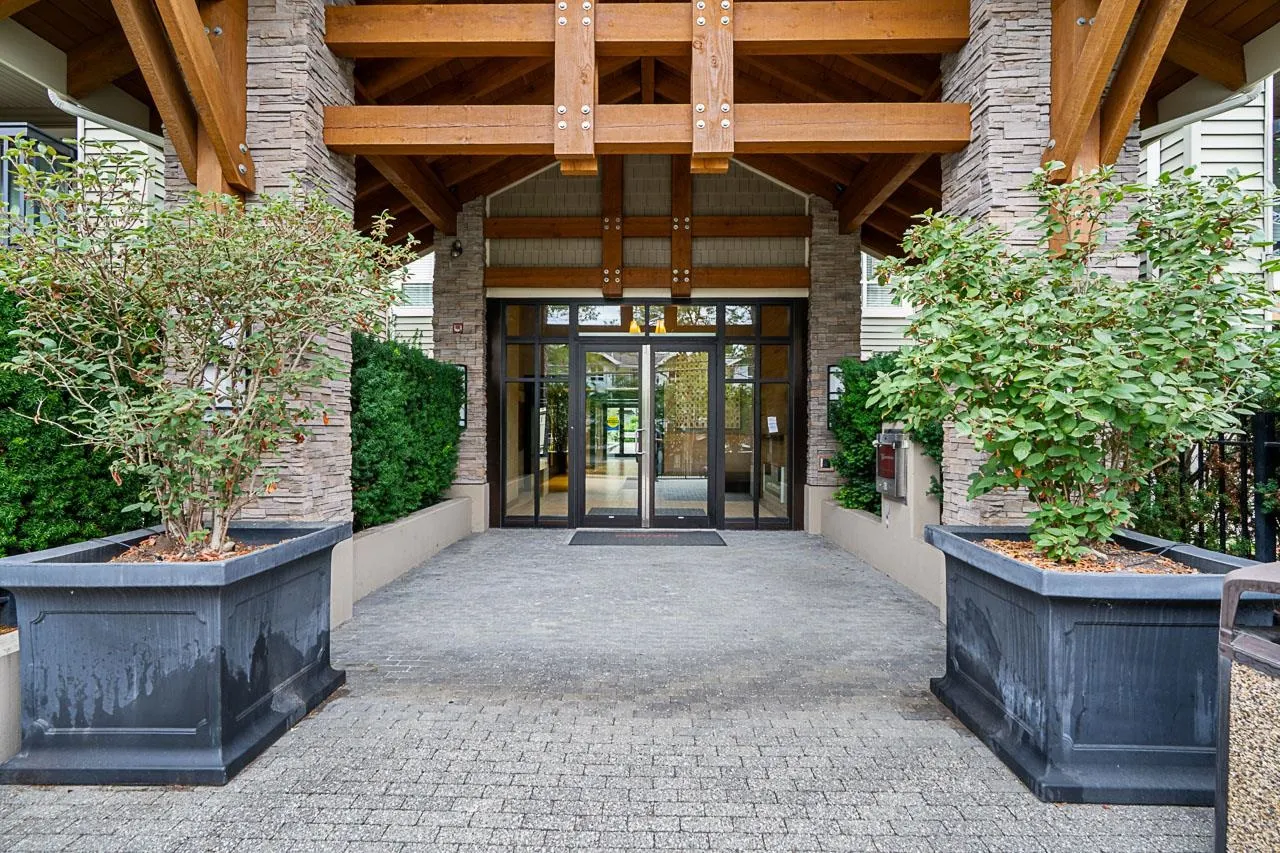 312 21009 56 Avenue
