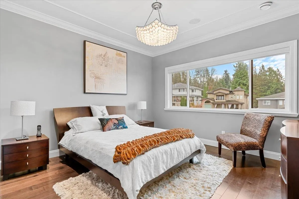 7158 Ridgeview Drive