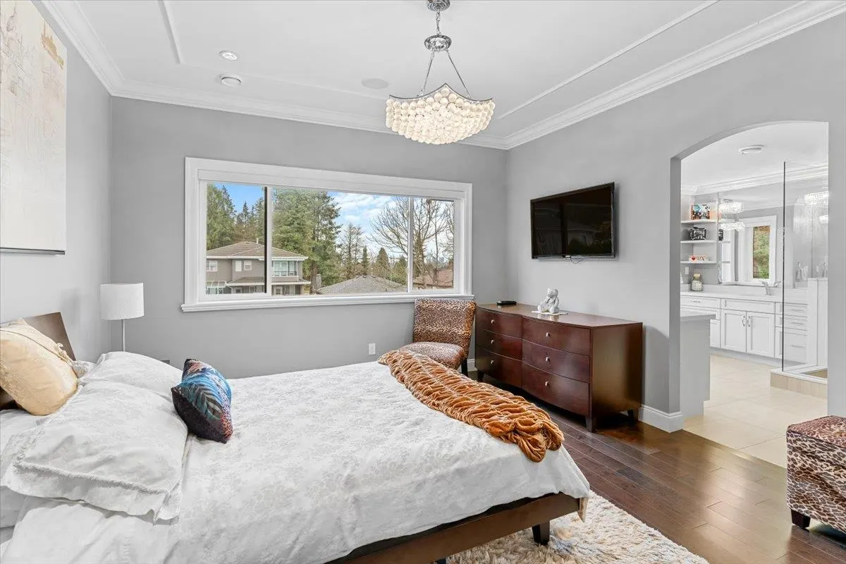 7158 Ridgeview Drive