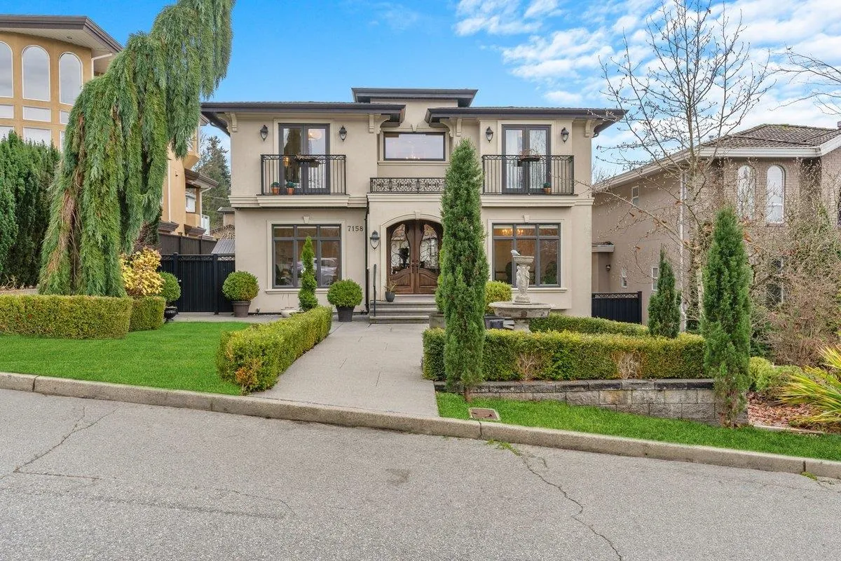 7158 Ridgeview Drive