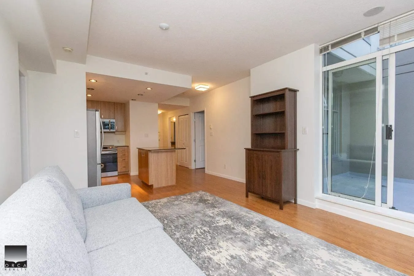707 9232 University Crescent