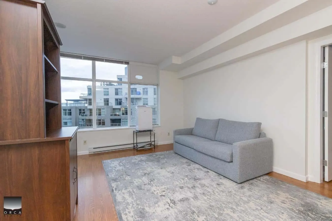 707 9232 University Crescent