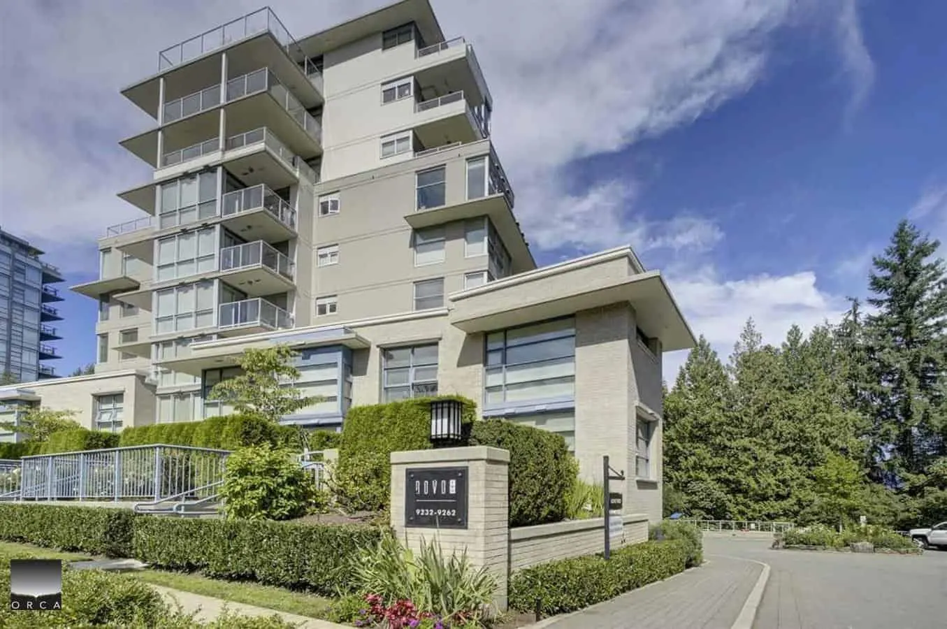 707 9232 University Crescent