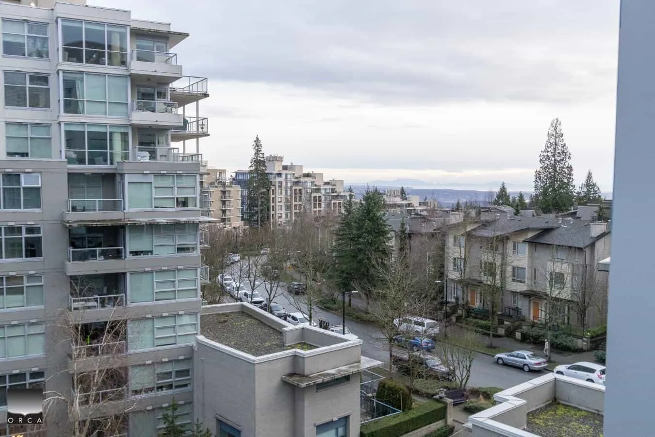 707 9232 University Crescent