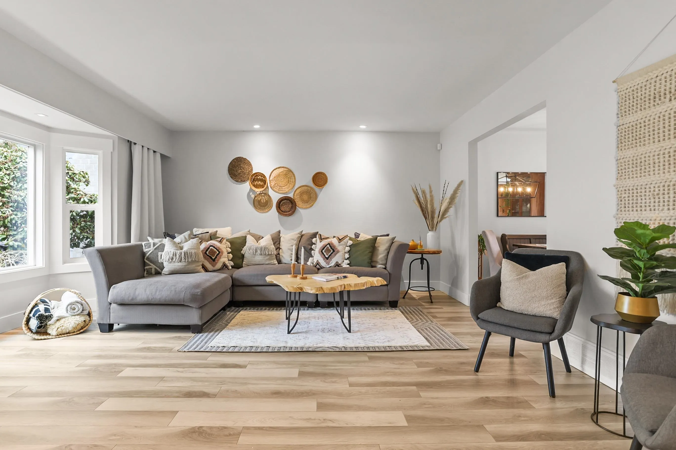 20882 Alpine Crescent