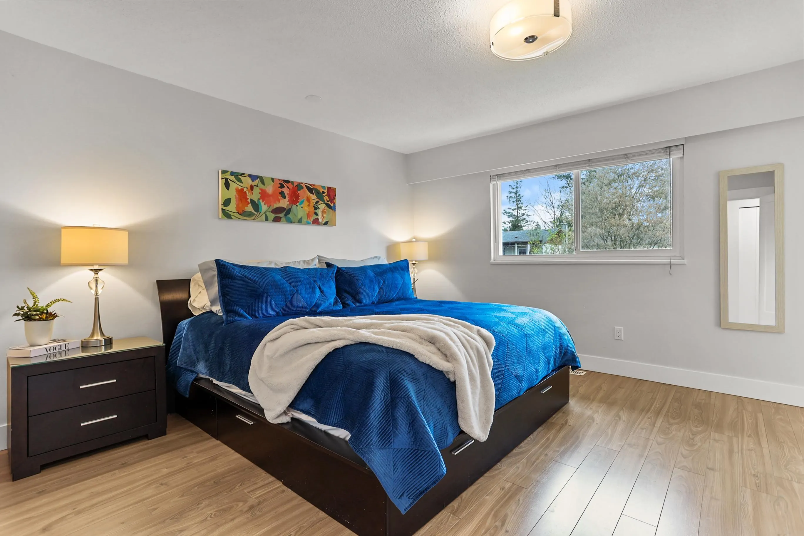 20882 Alpine Crescent