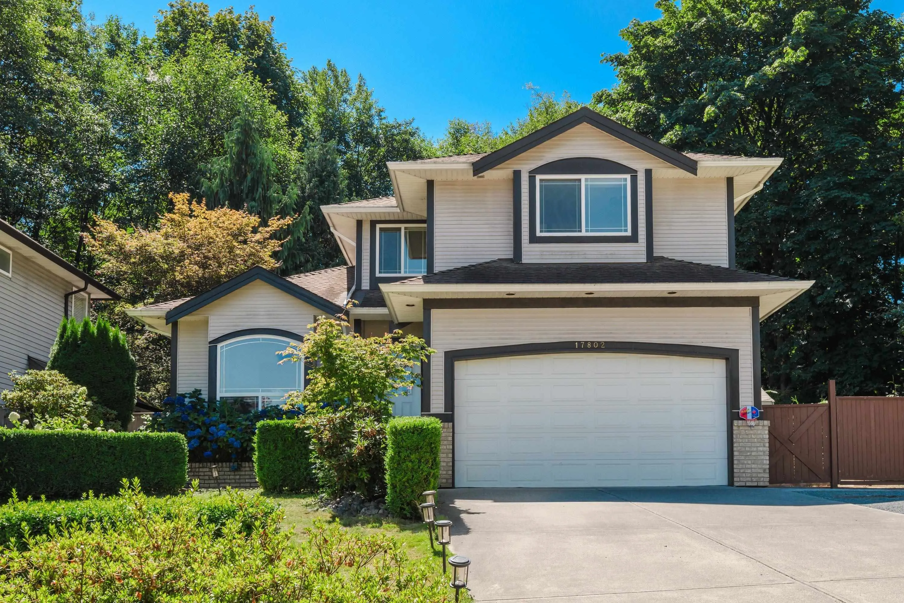 17802 100a Avenue