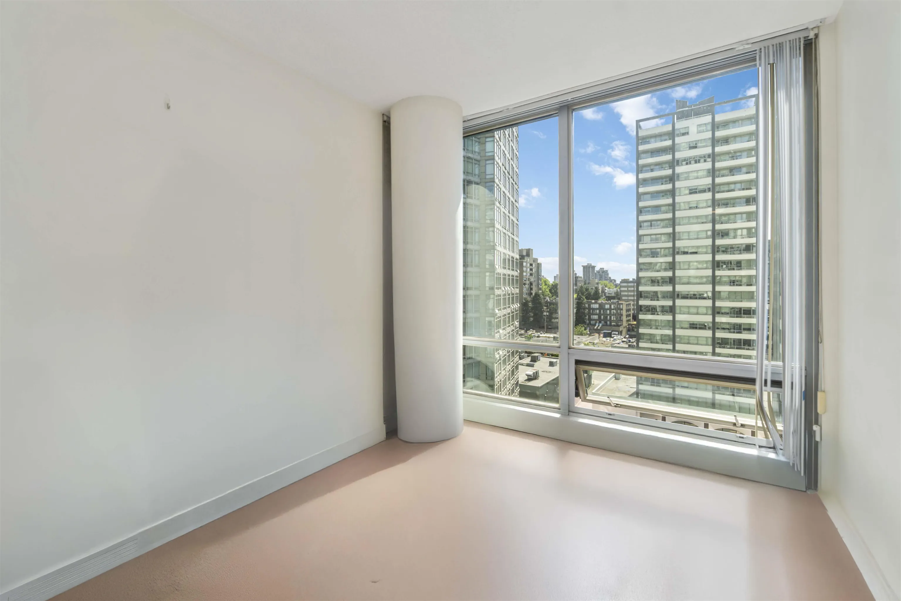 1408 1288 W Georgia Street