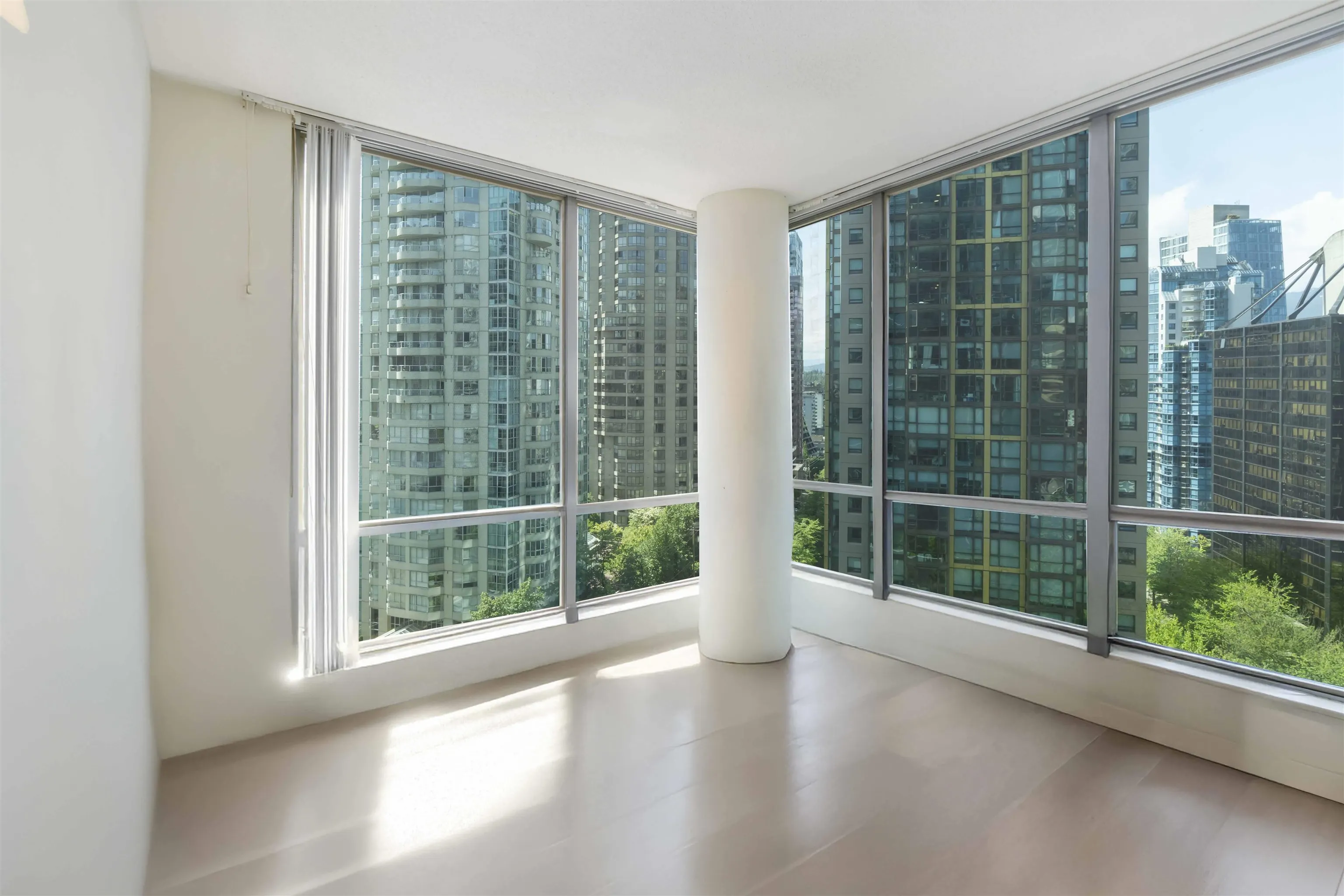 1408 1288 W Georgia Street