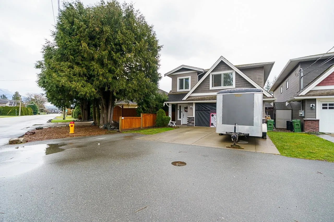 2 45466 Wells Road