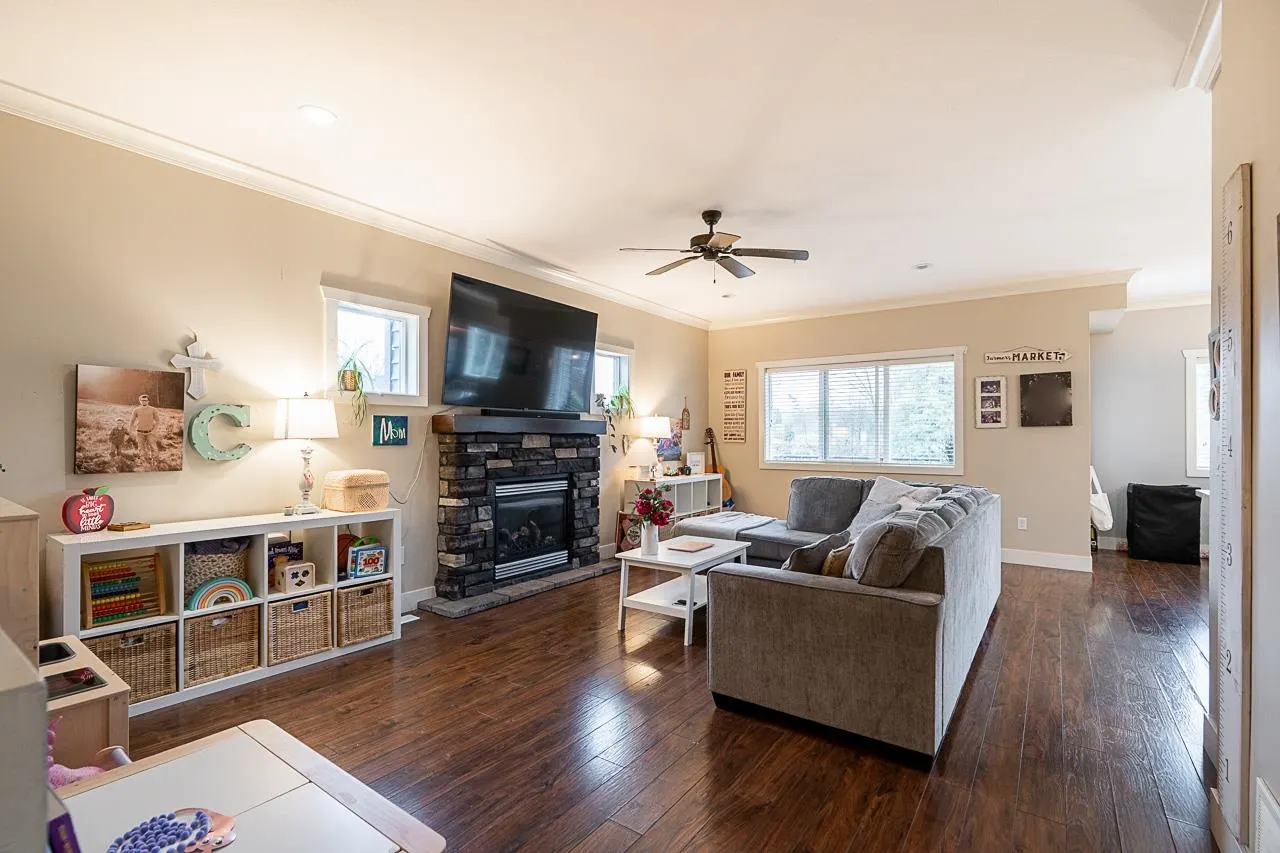 2 45466 Wells Road