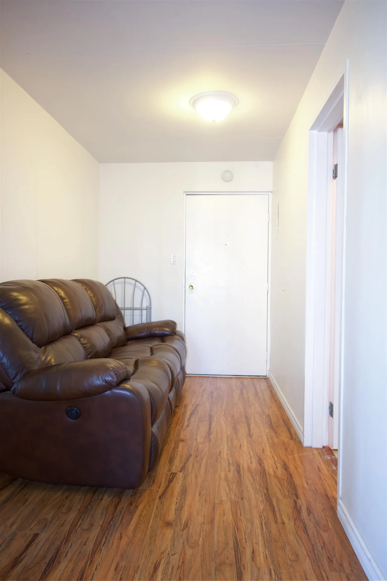 704 6651 Minoru Boulevard