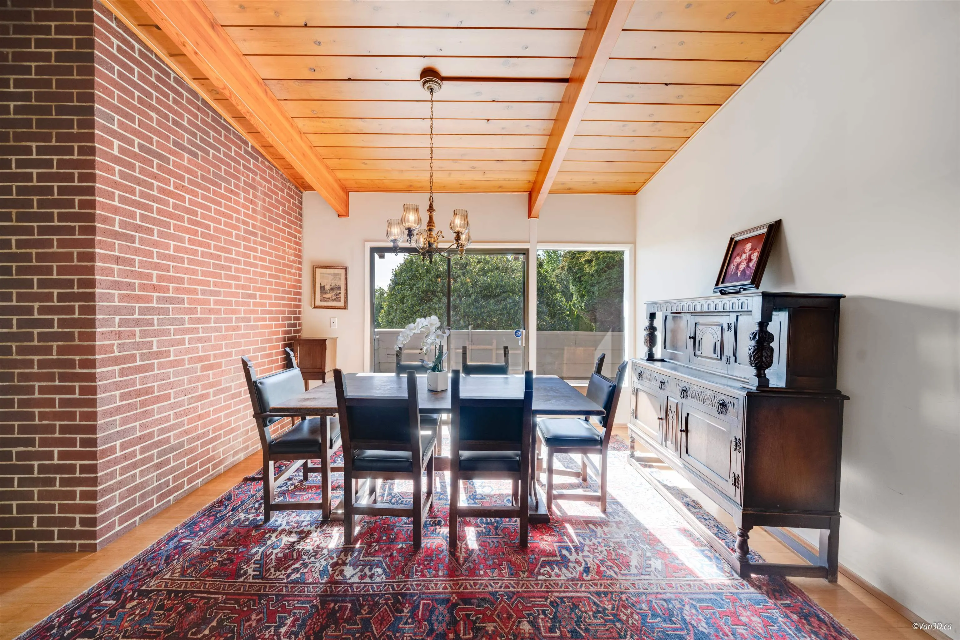 1752 Ottawa Place