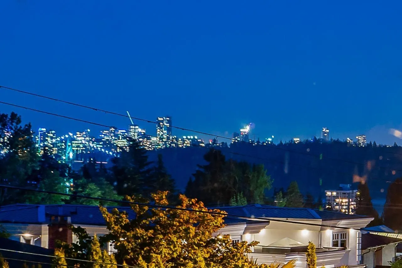 1752 Ottawa Place