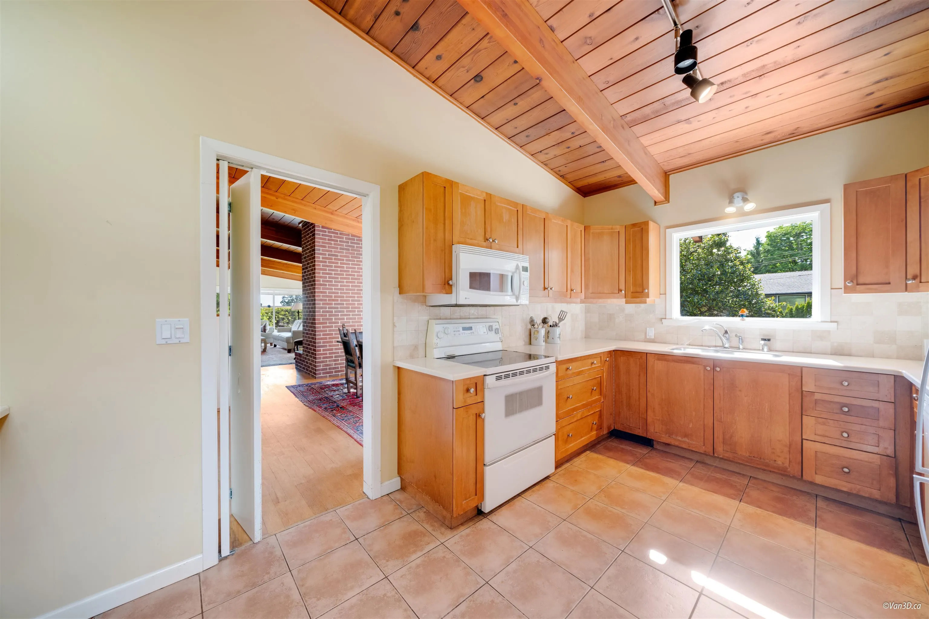 1752 Ottawa Place