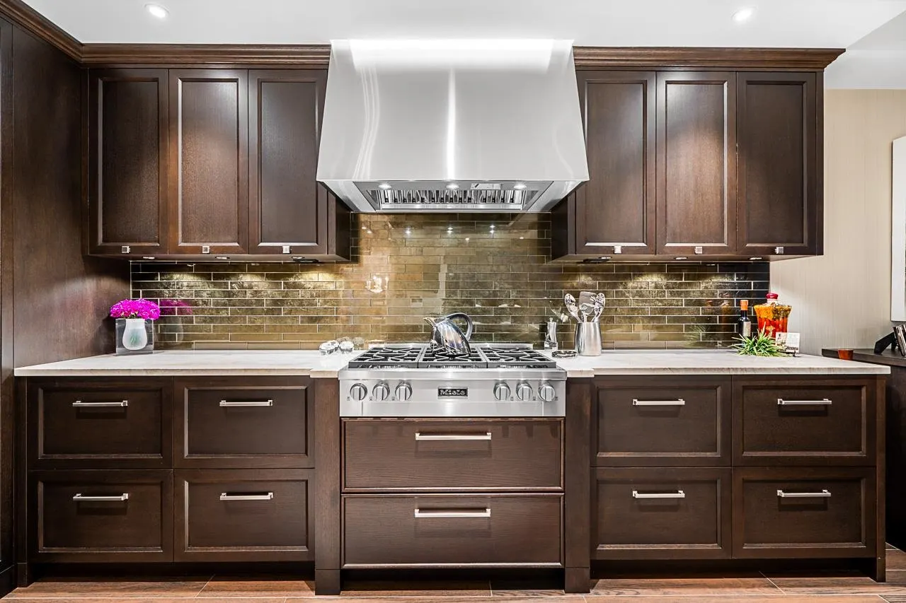 2802 428 Beach Crescent