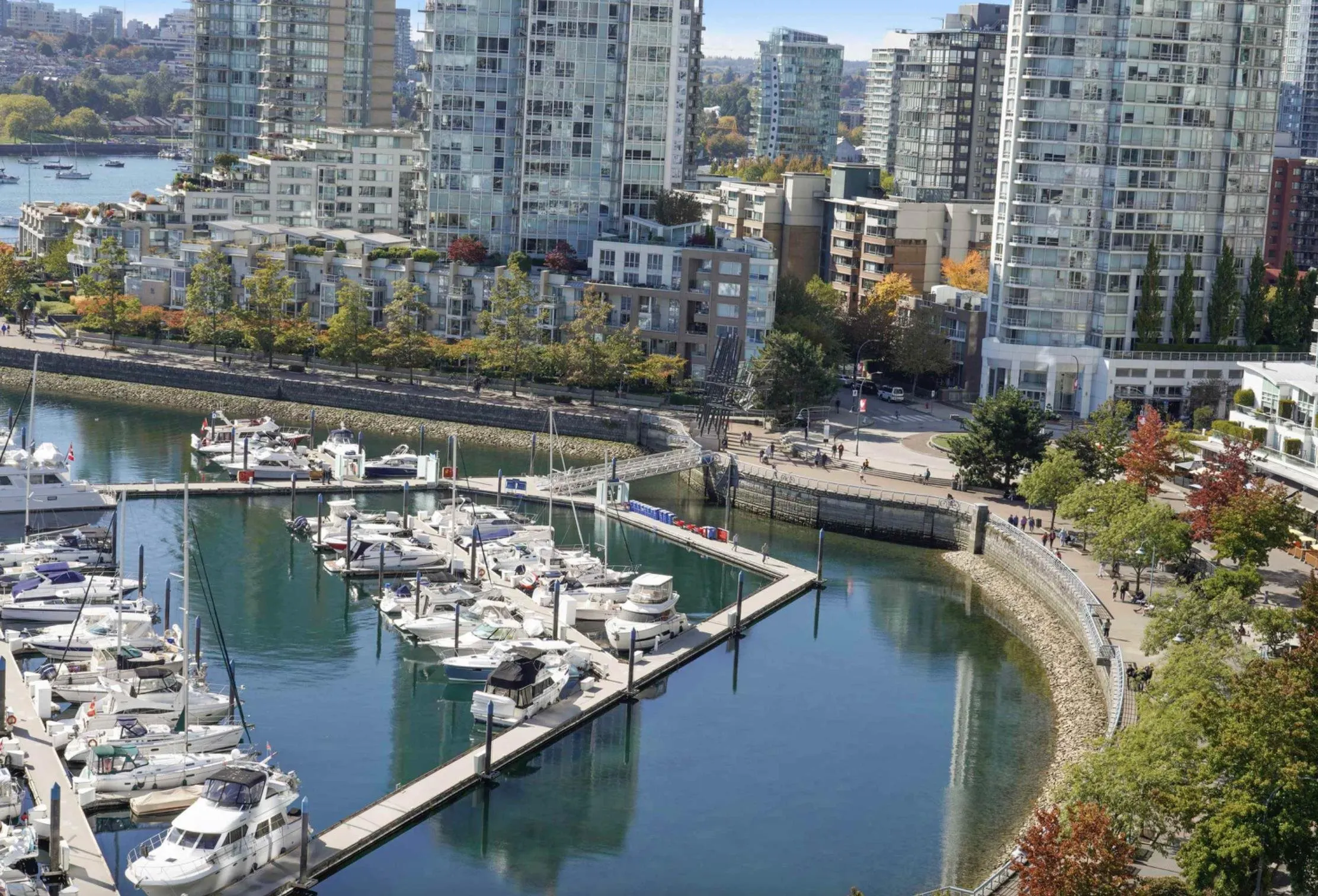 3202 1033 Marinaside Crescent