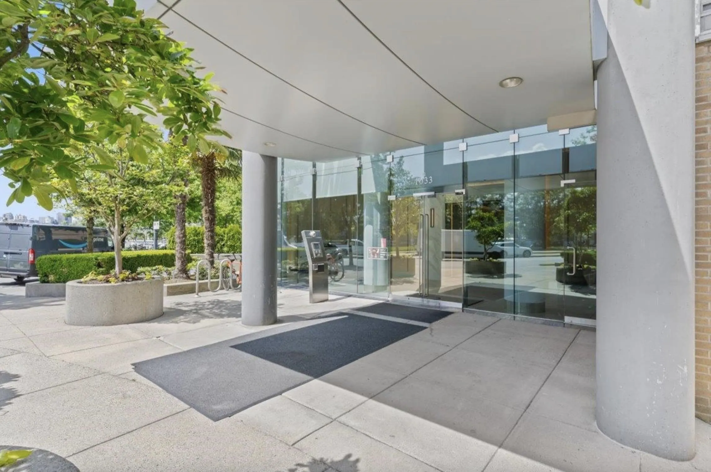 3202 1033 Marinaside Crescent