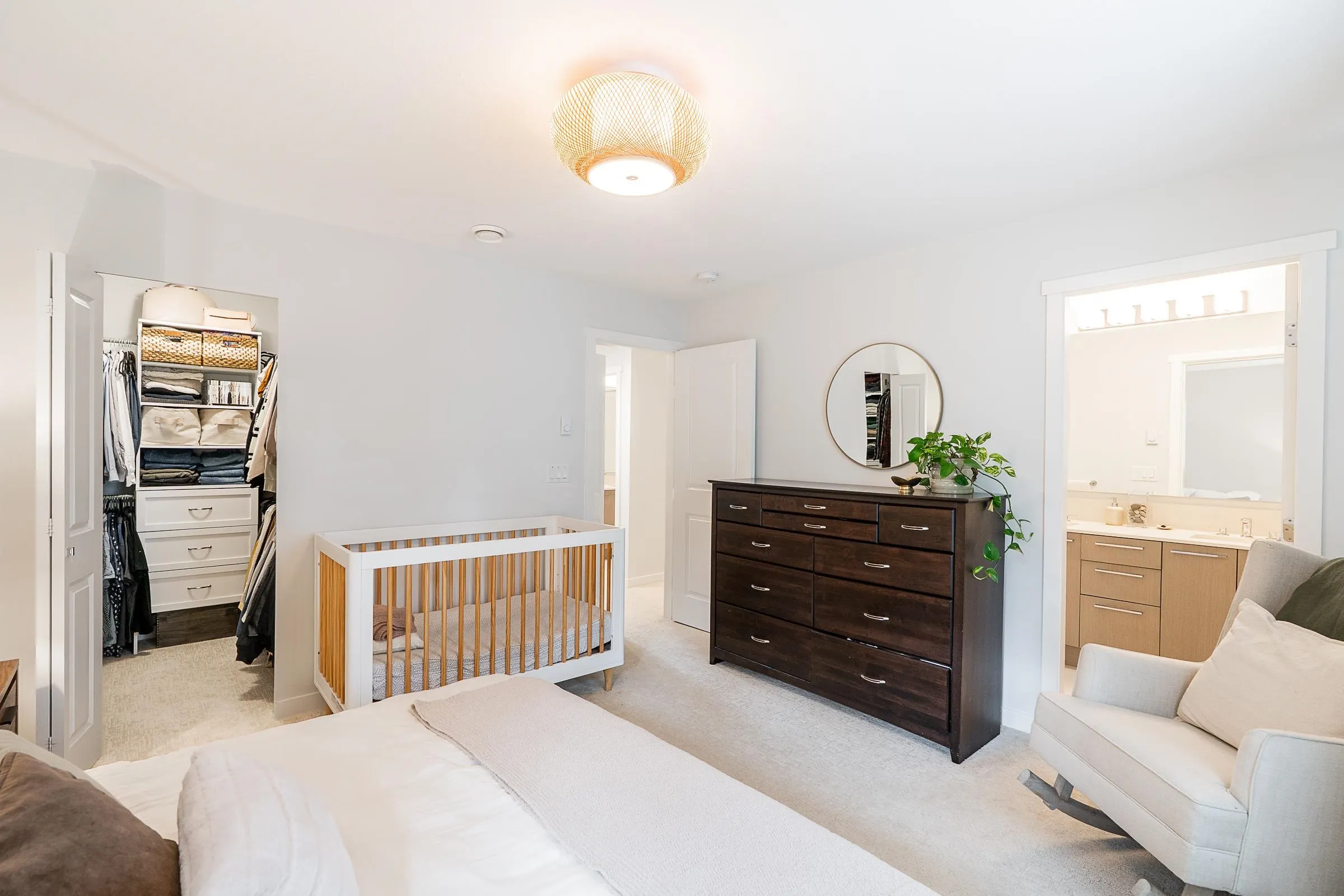 91 3500 Burke Village Promenade