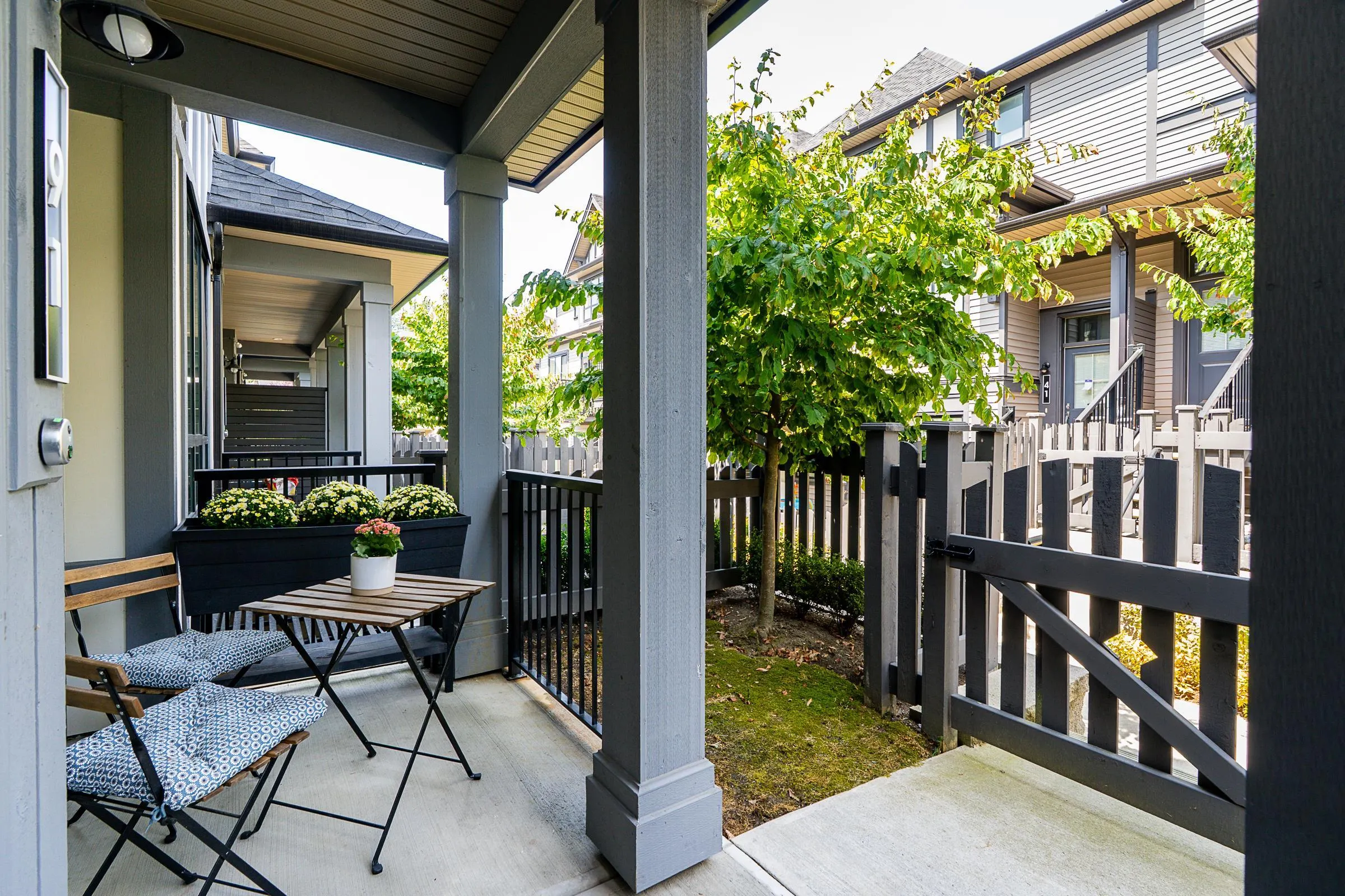 91 3500 Burke Village Promenade