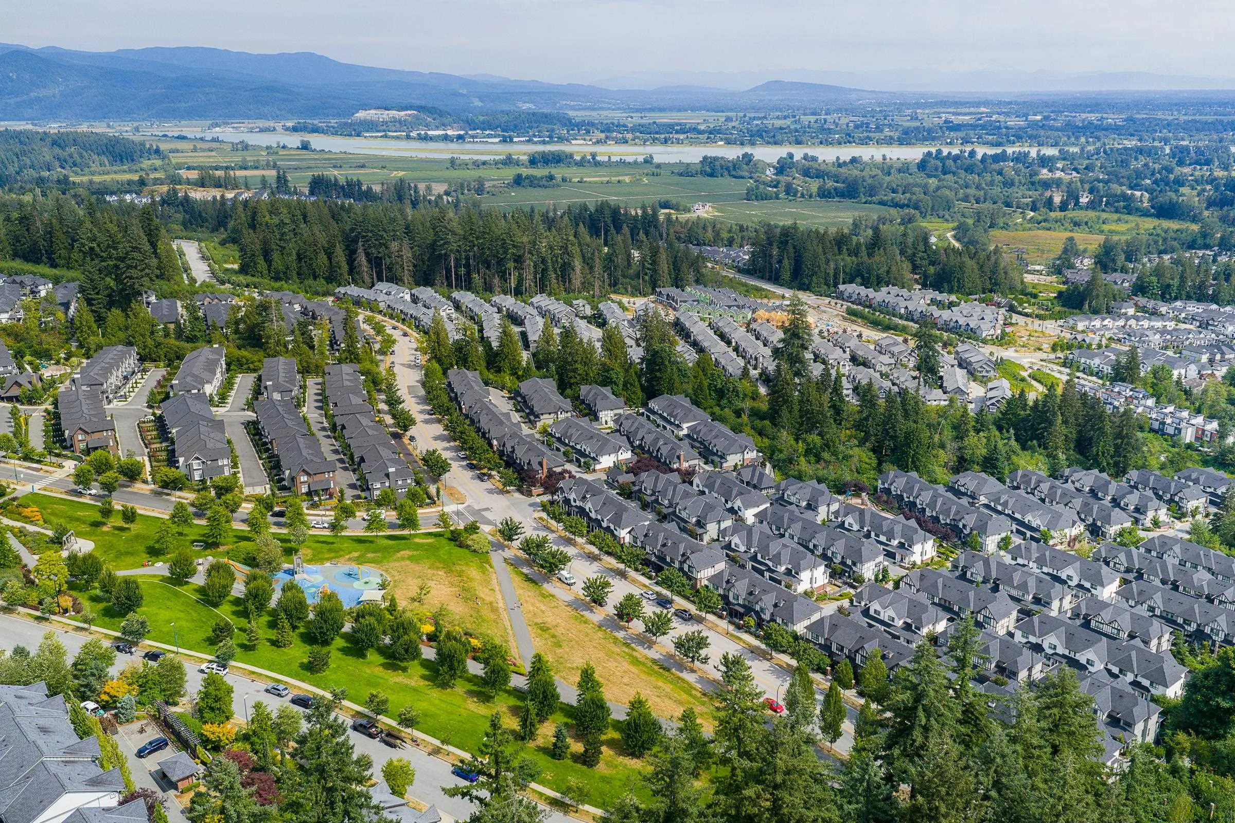 91 3500 Burke Village Promenade