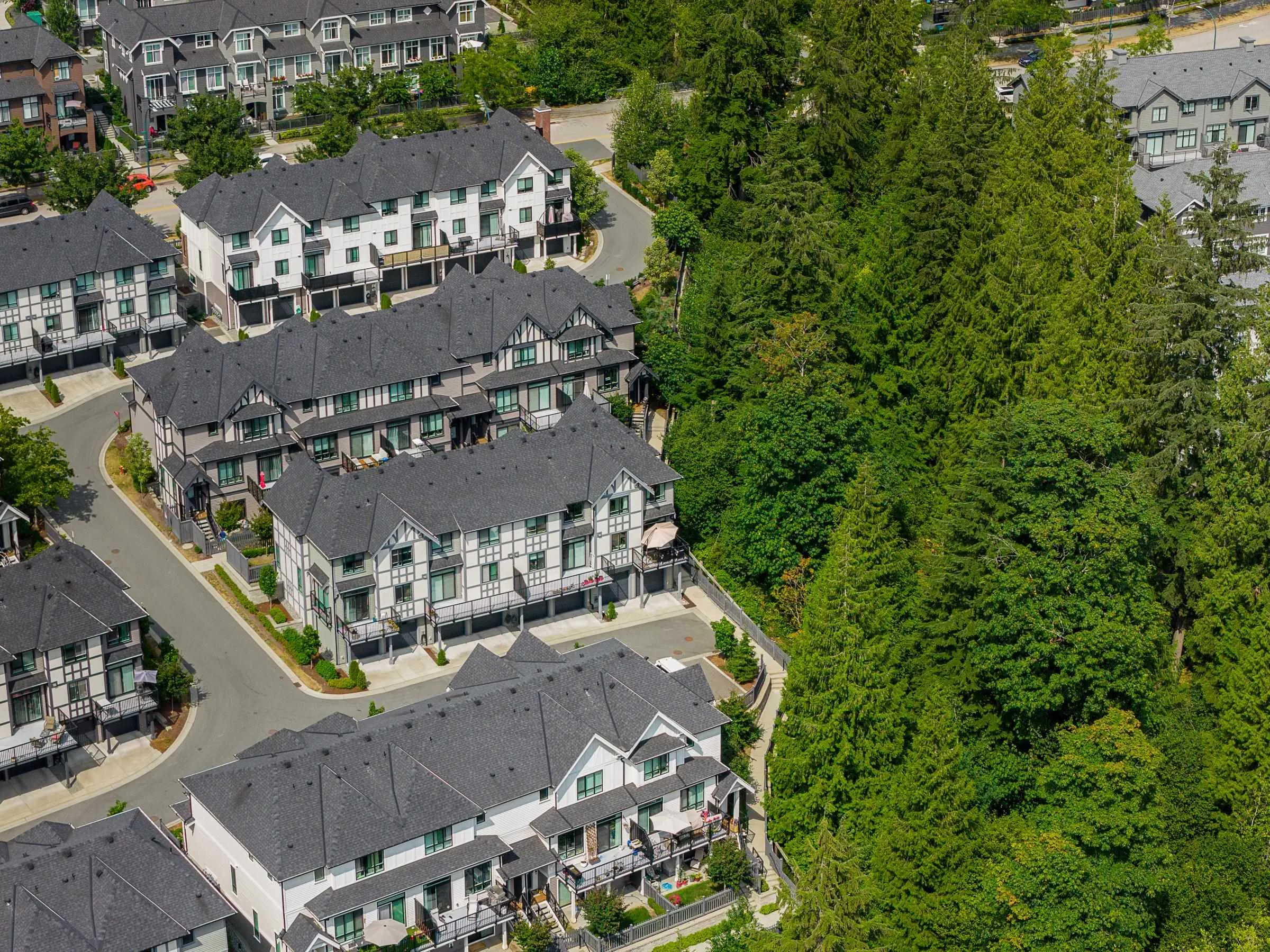 91 3500 Burke Village Promenade