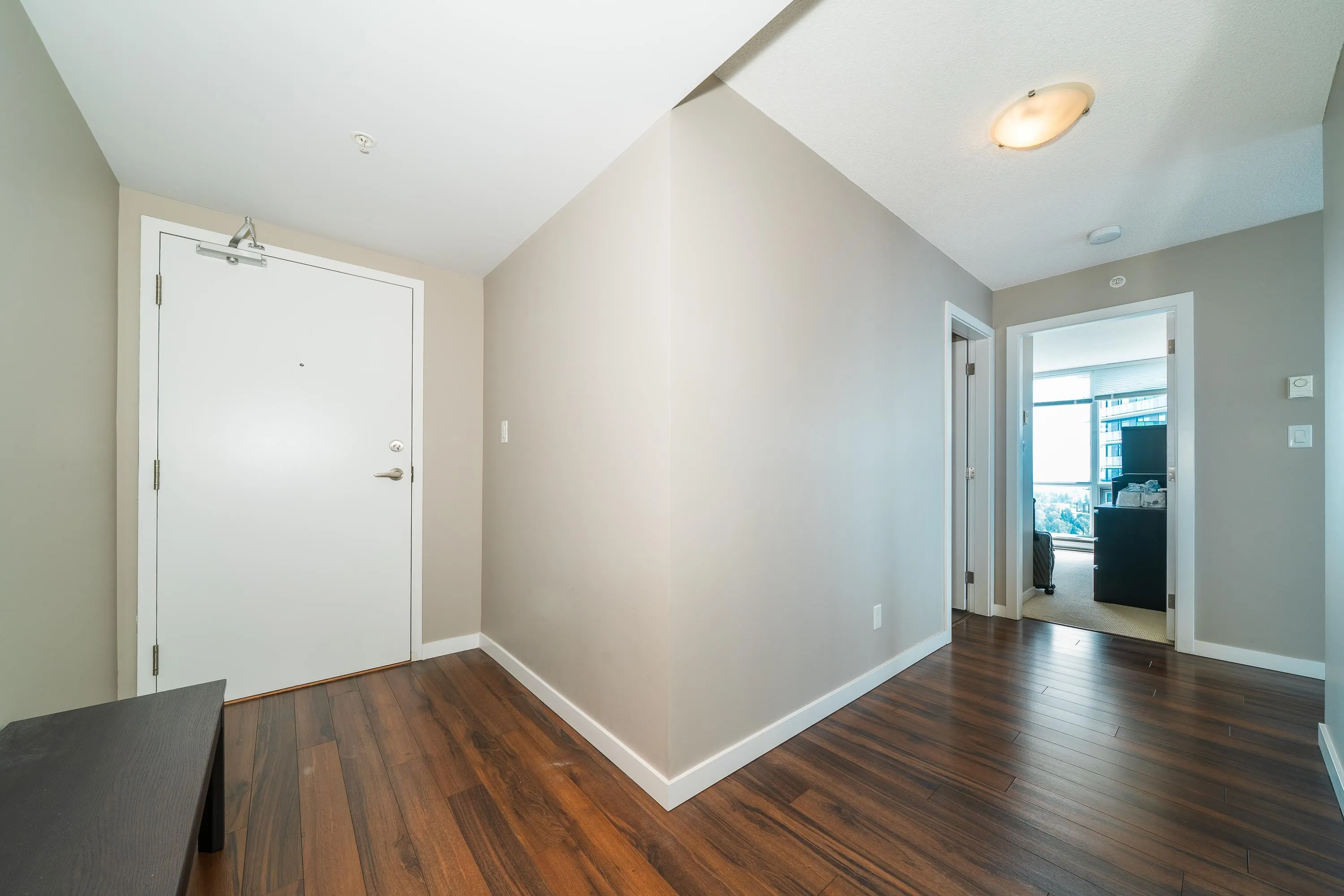 3607 9981 Whalley Boulevard