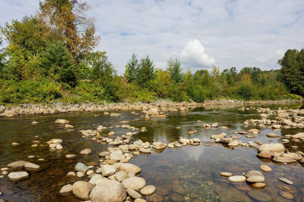 347 Seymour River Place