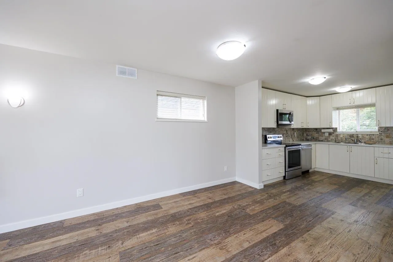 347 Seymour River Place