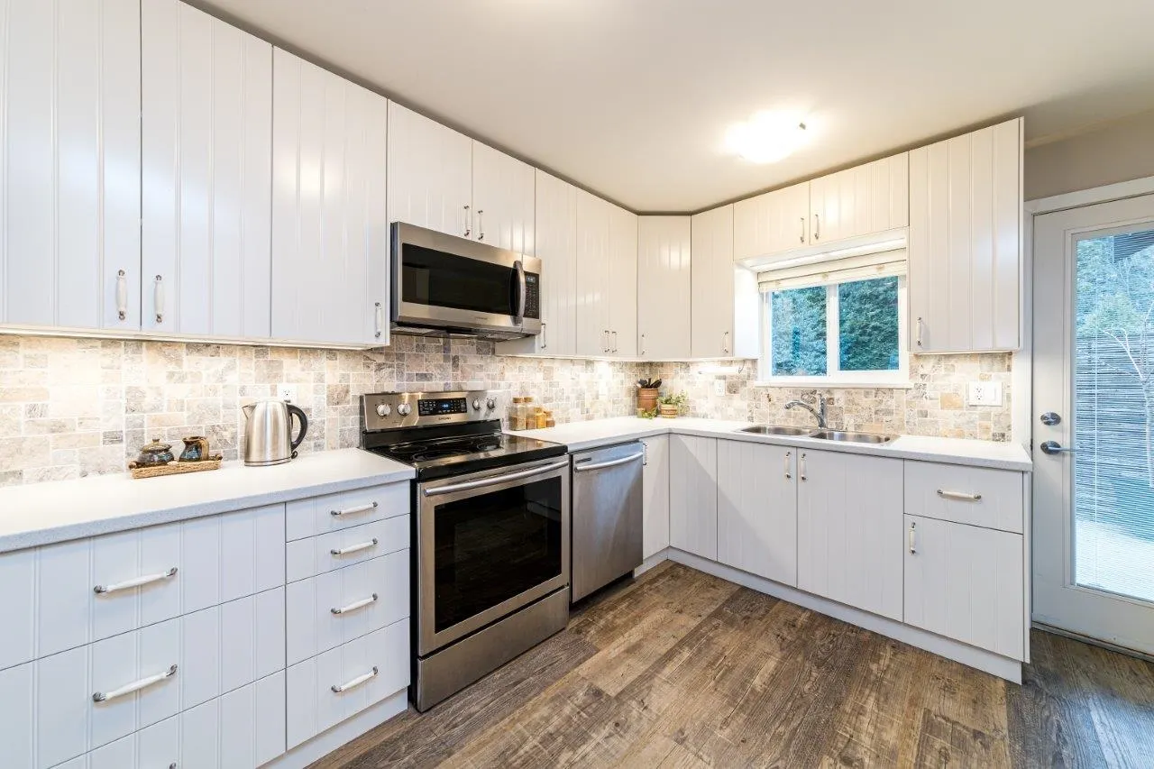 347 Seymour River Place