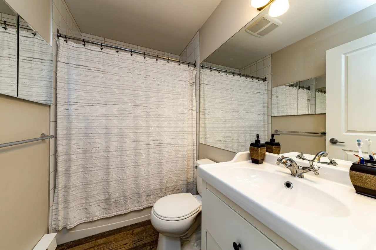 347 Seymour River Place