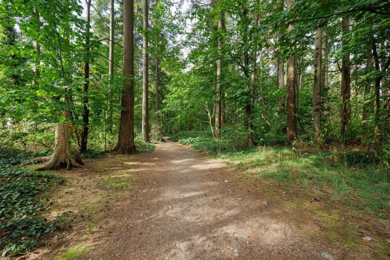 347 Seymour River Place