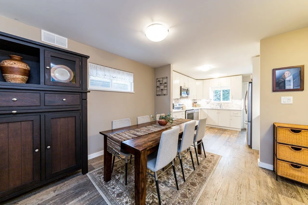 347 Seymour River Place