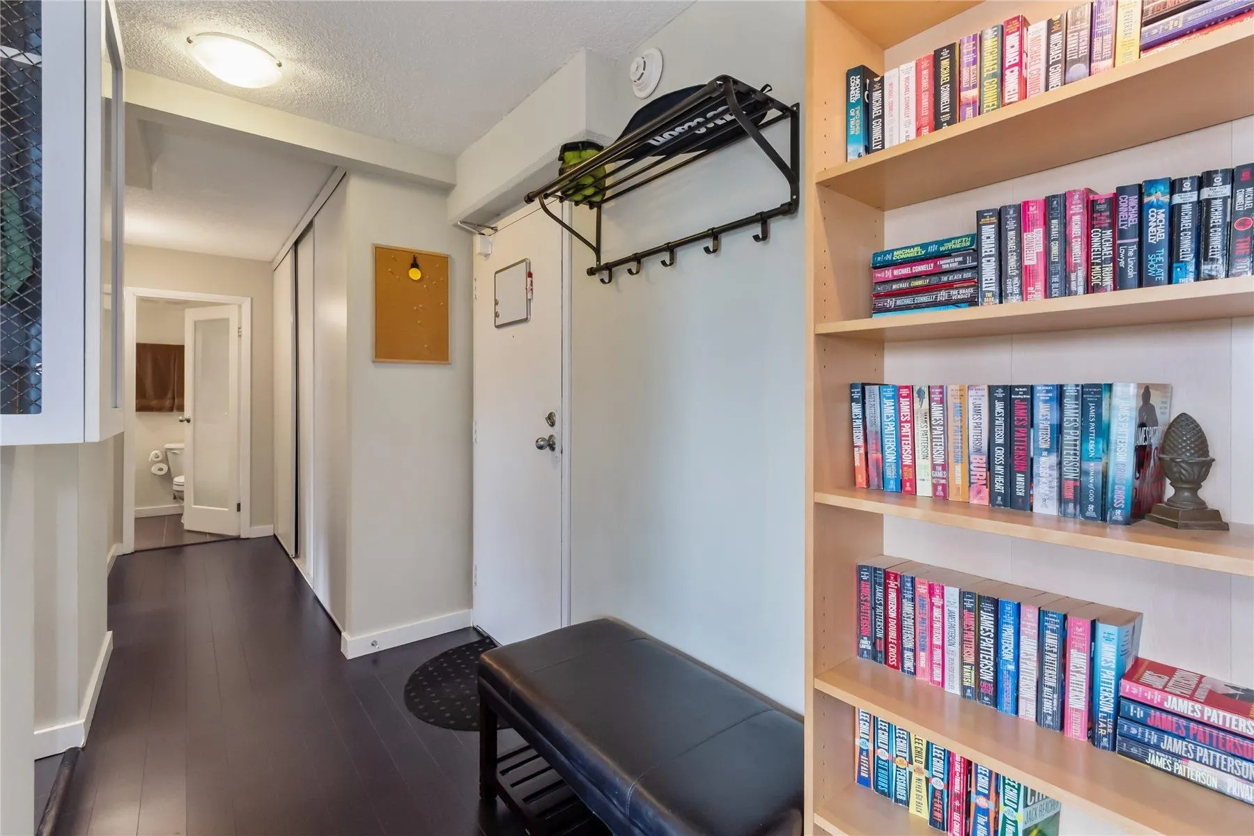 1005 320 Royal Avenue