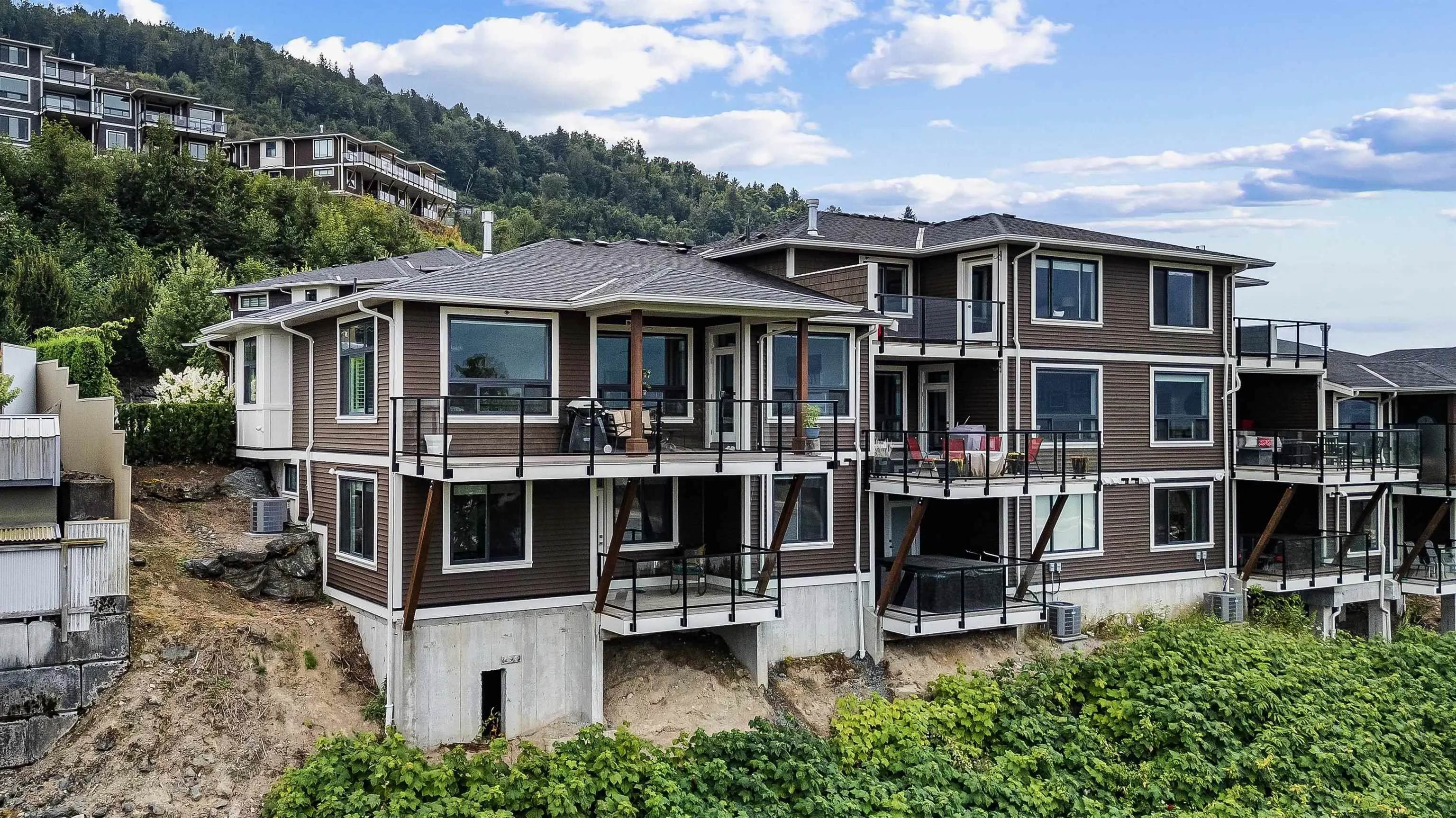 60 43685 Chilliwack Mountain Road