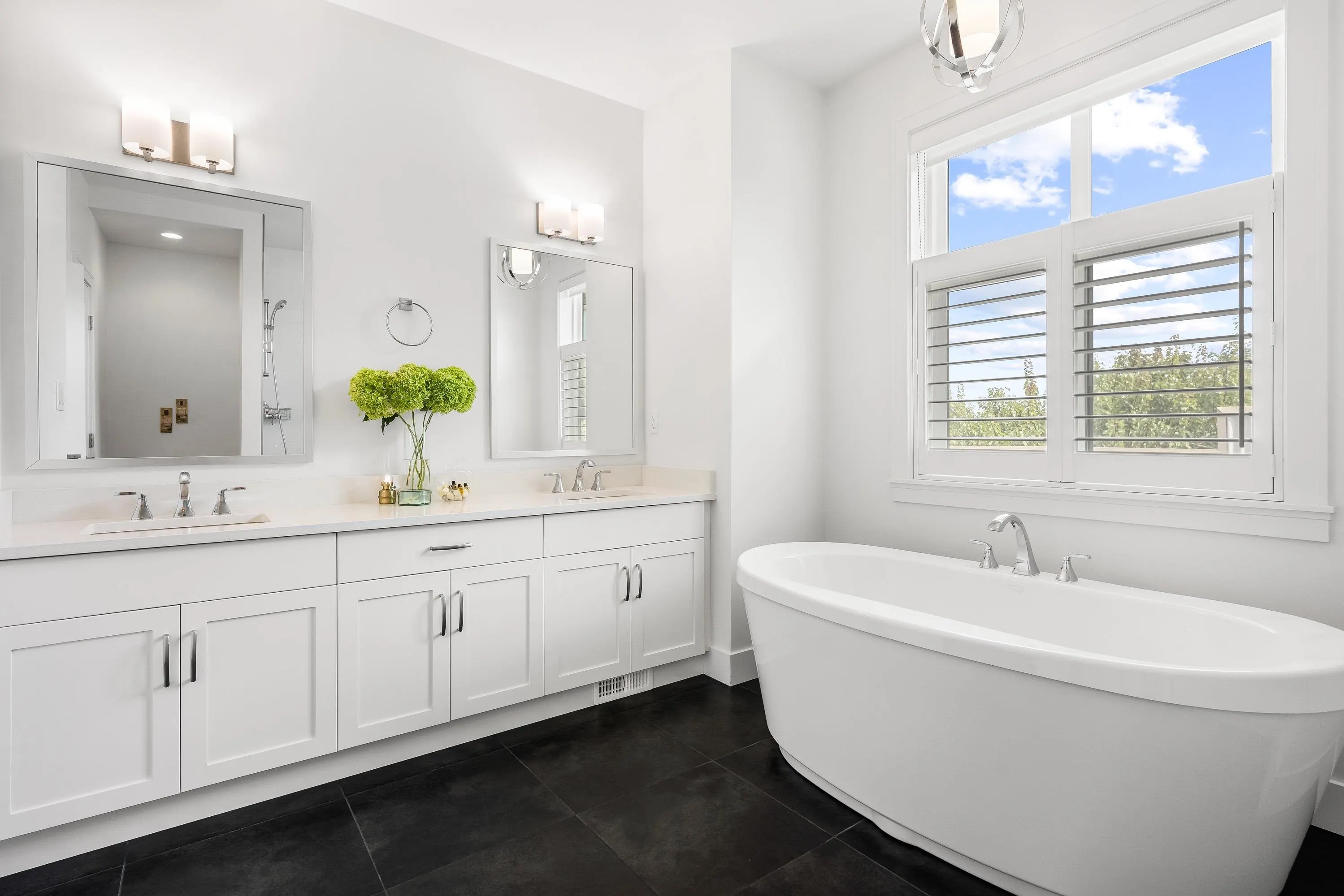 60 43685 Chilliwack Mountain Road