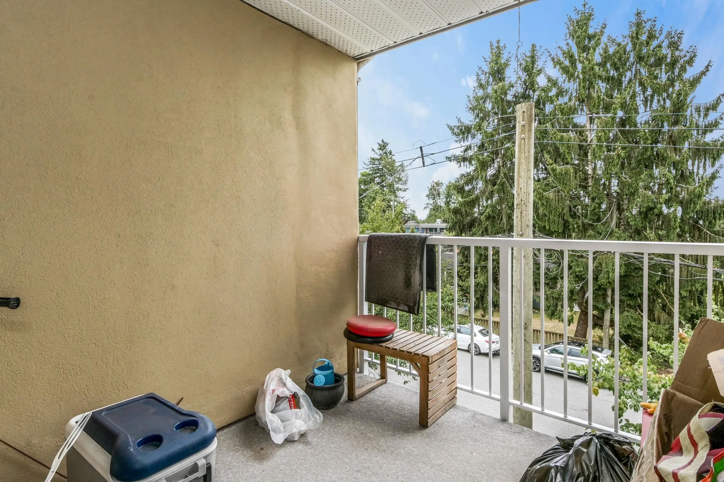 302 22351 St Anne Avenue