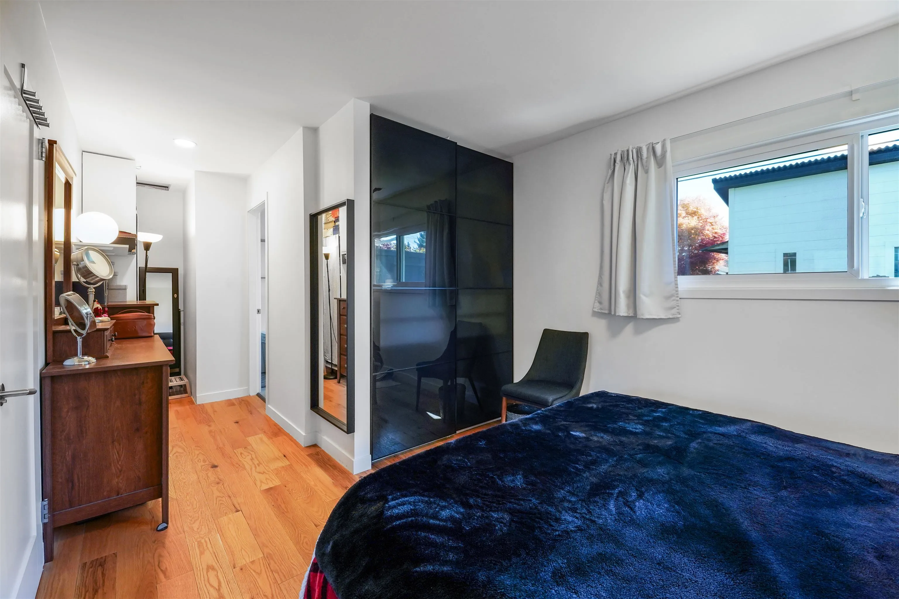 1287 W 15th Street