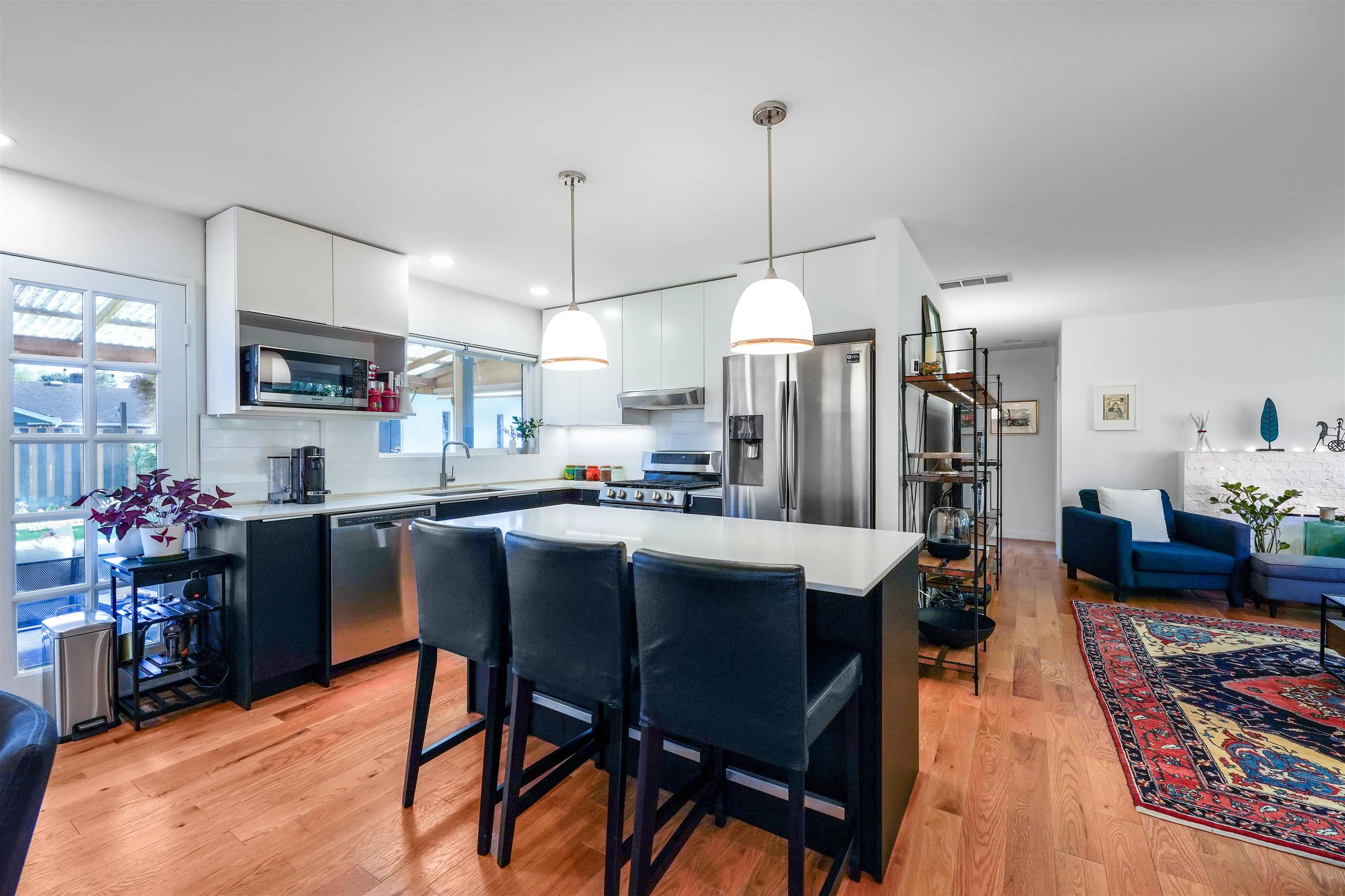 1287 W 15th Street